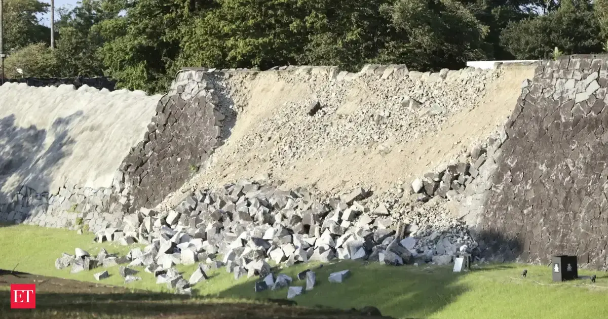 Earthquake in Japan Damages Historic Castle