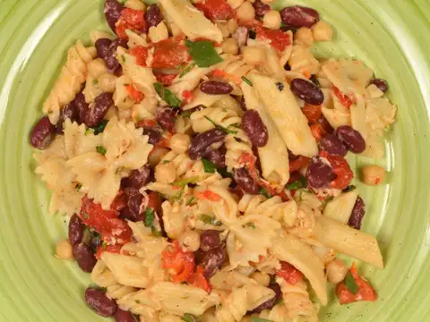 High Fiber Pasta Salad With Rajma And Veggies
