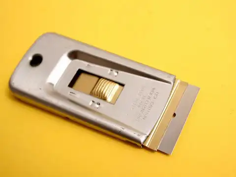 Razor Blade Scraper For Thick Deposits