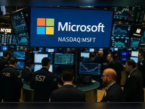 Investors applaud Microsoft's strategy