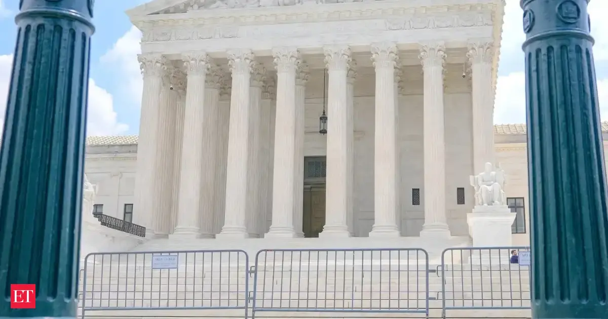 Why Kansas voters are deciding how Supreme Court justices are chosen