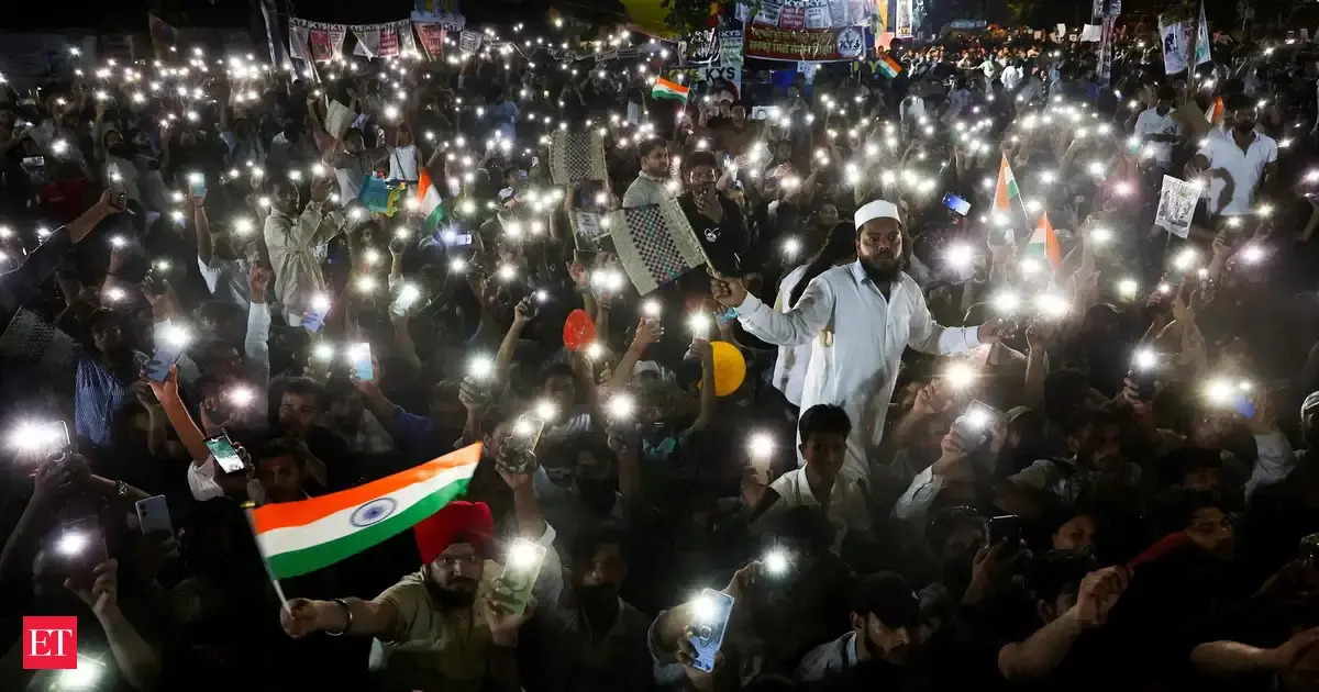 https://img.etimg.com/thumb/msid-132822168,width-1200,height-630,imgsize-221974,overlay-economictimes/articleshow.jpg