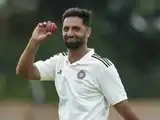 J-K LG Sinha, CM Abdullah congratulate bowler Auqib Nabi for Indian Test team selection