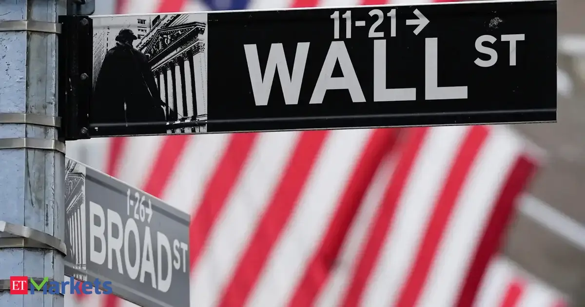 US stocks: S&P 500 hits record high on strong AI-linked earnings, Mideast deal hopes