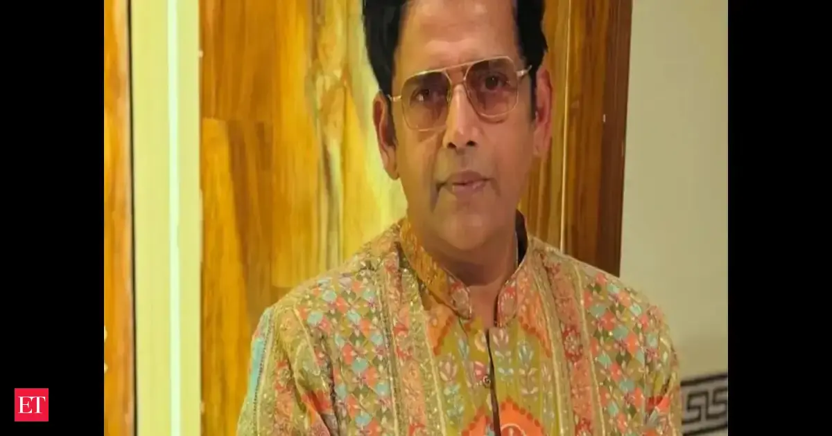 Ravi Kishan’s meme craze goes global as European football giants Juventus and Borussia Dortmund join viral Bihar actor Instagram trend, watch videos