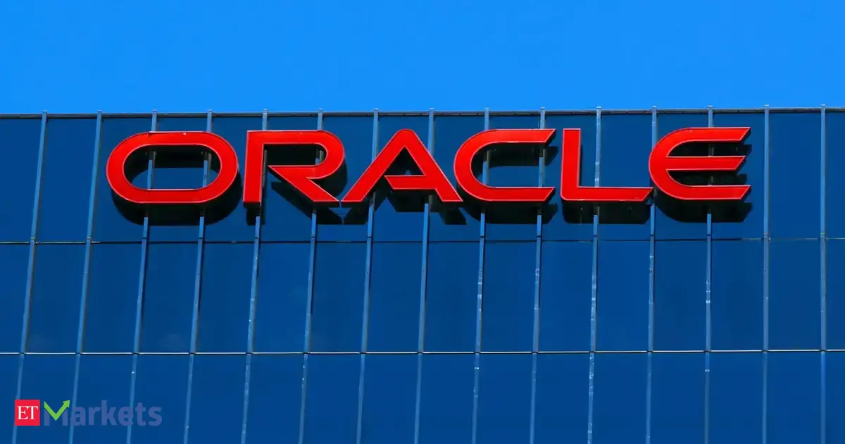 Oracle Credit Risk Nears 18-Year High as AI Buildout Raises Financing Pressure