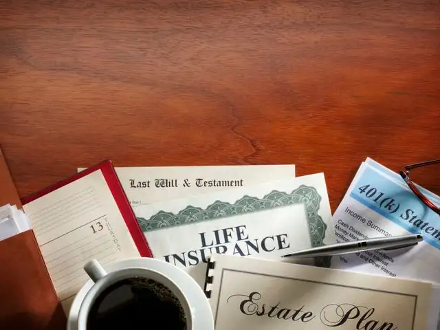 Insurance and wills: Why families should review them after a second child