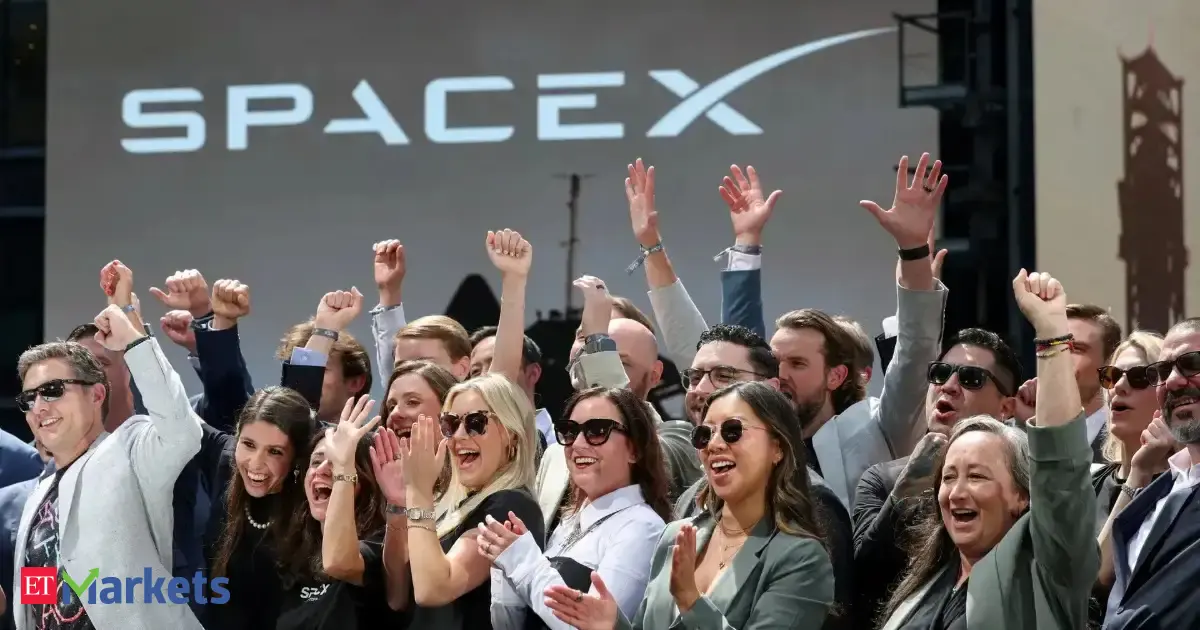 SpaceX draws retail investors despite fall in shares post earnings