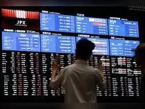 Japanese investors return to overseas bonds as stronger yen, higher yields boost demand<br>