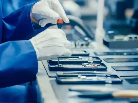 Dixon Technologies rides a mobile manufacturing boom