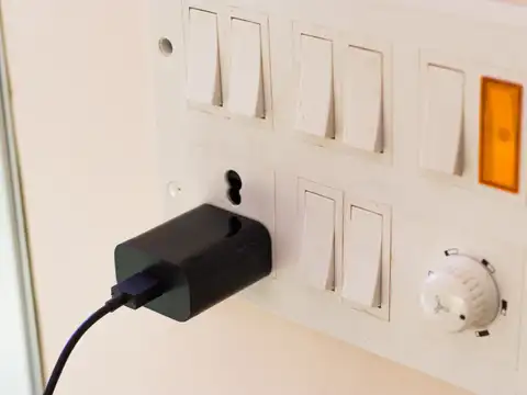 Turn off the power before cleaning