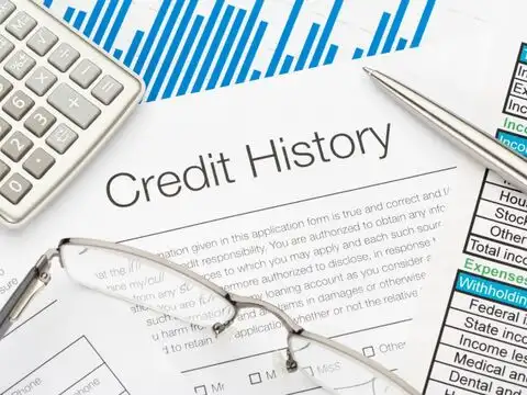 A longer credit history Wins Trust
