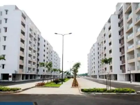 Medavakkam, Pallikaranai & Perumbakkam: The family mid-rung (apartments + villas