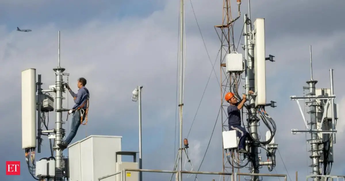 SC refuses to stay Bombay HC order quashing one-time spectrum charge on telcos