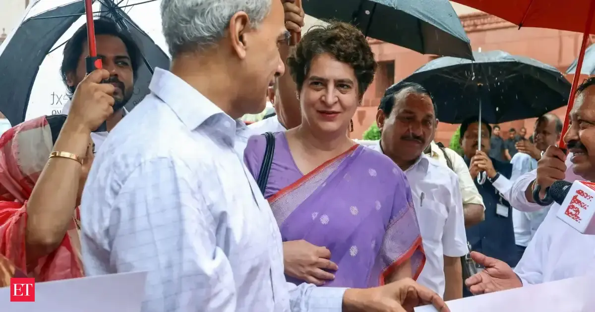 https://img.etimg.com/thumb/msid-133026532,width-1200,height-630,imgsize-166746,overlay-economictimes/articleshow.jpg