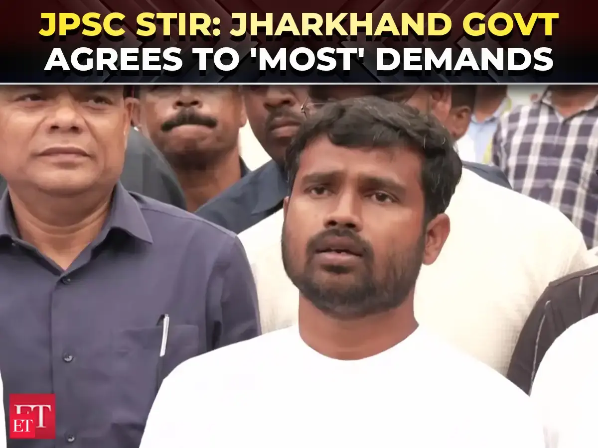 Agitation Going On After Talks With Aspirants Jharkhand Govt Mulls 3 Jpsc Exam Cancellations