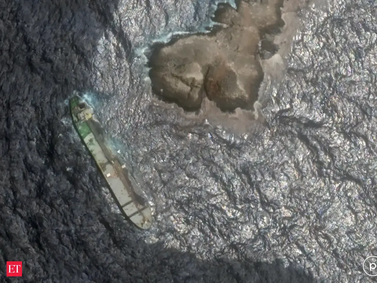 Oil spill off Oman from tanker under sanctions against Russia spreads over huge area