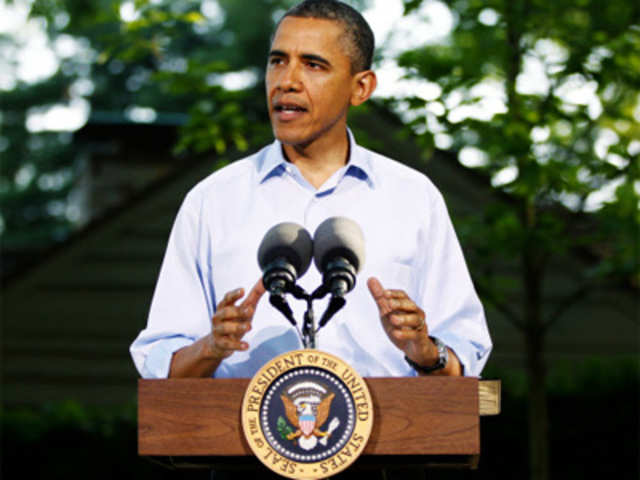 Obama briefs journalists following the G-8 Summit