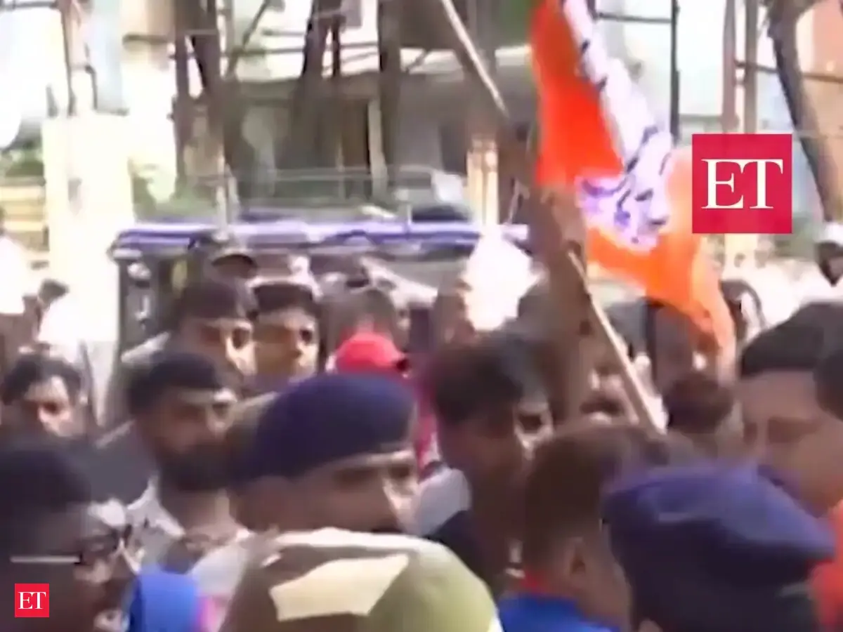 WATCH: ABVP protesters lie on ground during Jharkhand protest