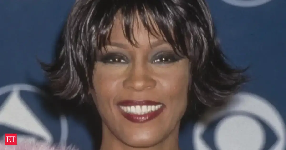 Quote of the Day by Whitney Houston: &ldquo;I&rsquo;ve always been a thin girl. I&rsquo;m not going to be&hellip; &ndash; Inspiring lessons on perception, body image, appearance, beauty standards and why confidence is the best outfit by the American singe