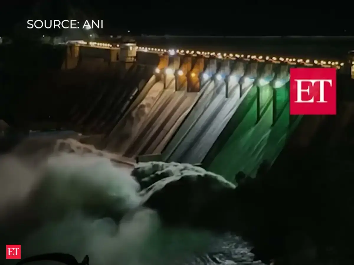 Watch Salal Dam Illuminated In Saffron White Green Ahead Of Independence Day Celebrations