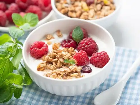 Greek yogurt with berries and nuts