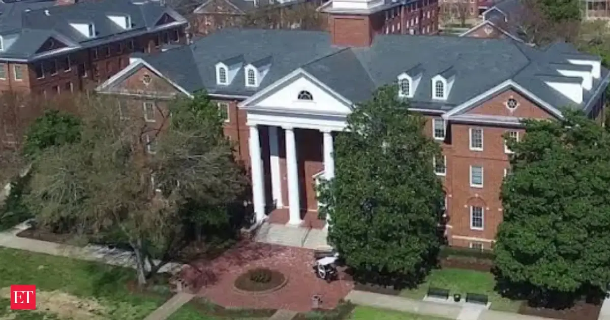 Multiple shooters and five people shot at Virginia State University