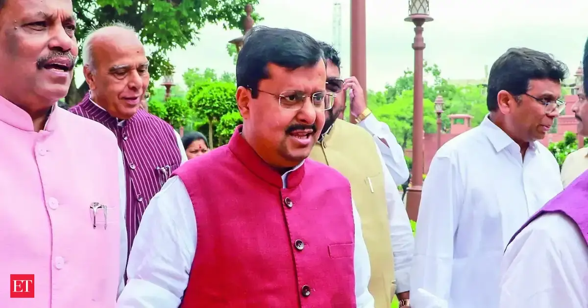 https://img.etimg.com/thumb/msid-133281421,width-1200,height-630,imgsize-145560,overlay-economictimes/articleshow.jpg
