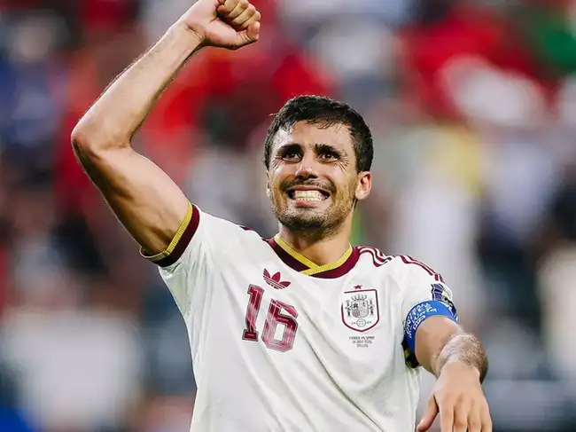 Barcelona, Man City reach agreement to sign star midfielder Rodri
