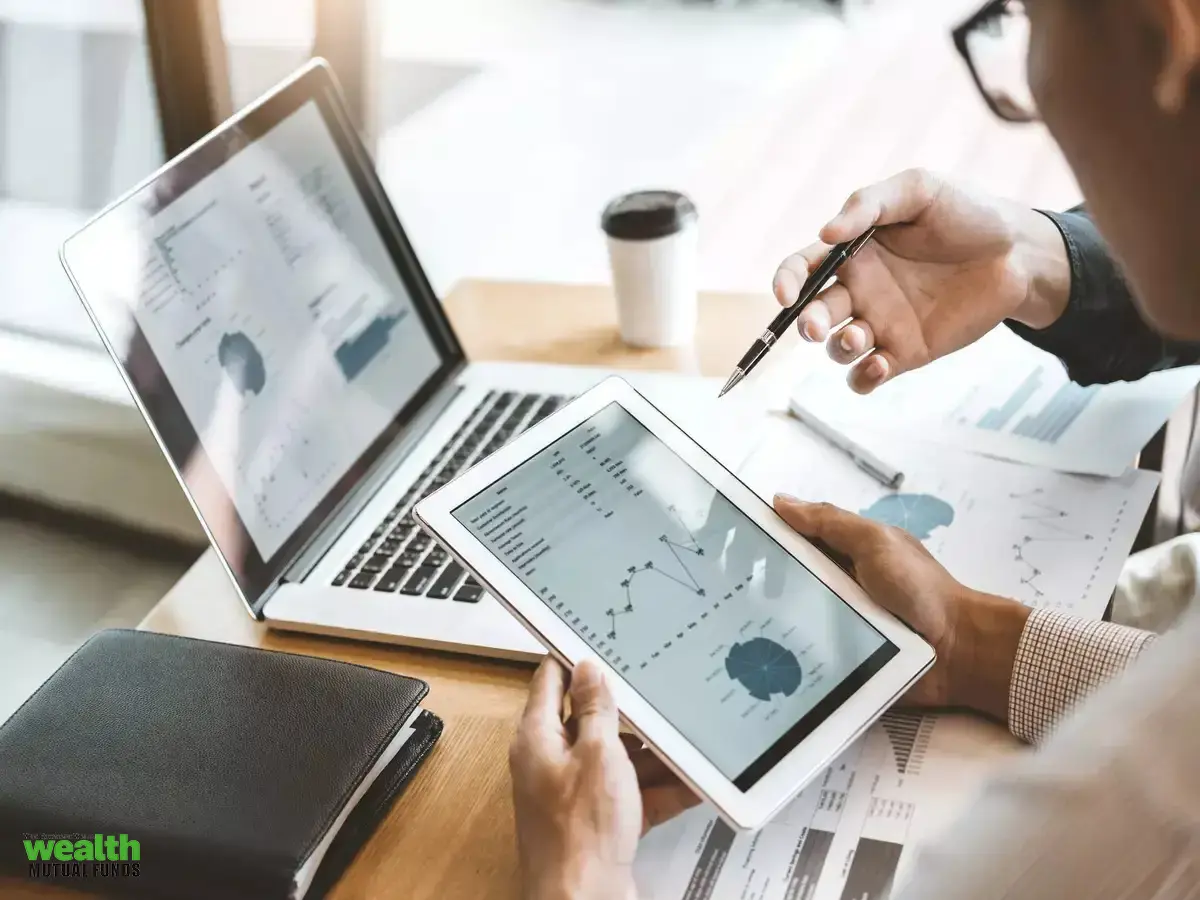 https://img.etimg.com/thumb/msid-133290034,width-1200,height-900,overlay-etwealthmutualfunds/slideshow.jpg