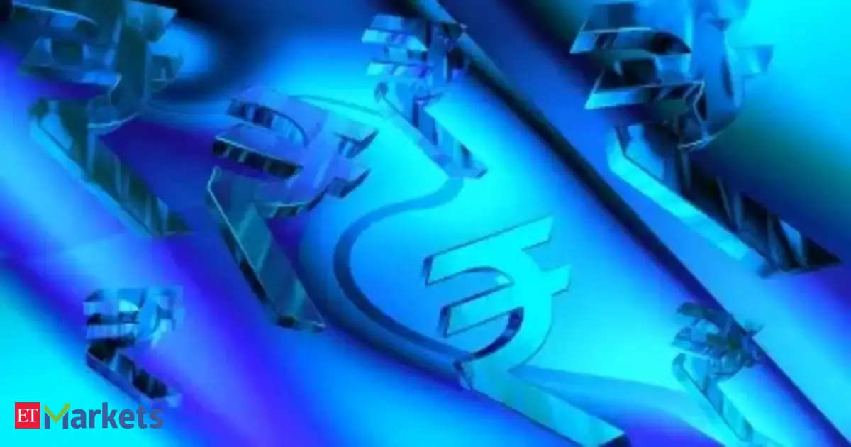 Rupee falls 7 paise to 95.68 against US dollar in early trade