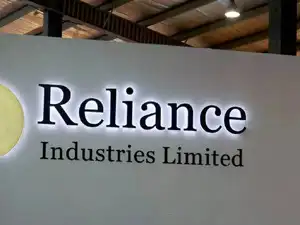 reliance industries rolls royals