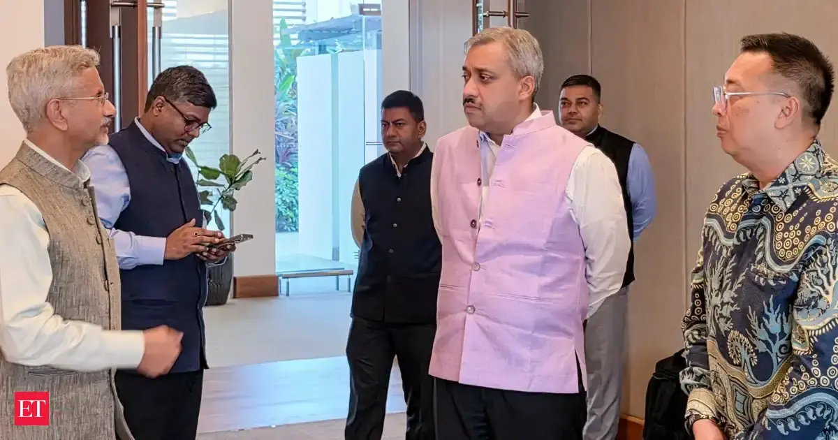 https://img.etimg.com/thumb/msid-133325920,width-1200,height-630,imgsize-188670,overlay-economictimes/articleshow.jpg