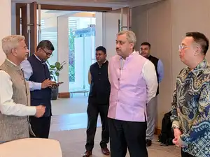 Jaishankar, Sitharaman, Goyal to travel to Singapore for crucial talks <br>