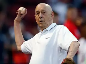 Bill Rasmussen, ESPN founder, dies at 93 after Parkinson’s battle