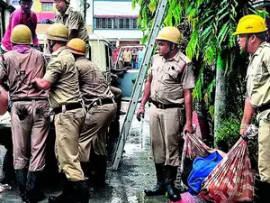 Kolkata hotel fire: Nine dead, six injured in massive blaze at Mirza Ghalib Street in West Bengal