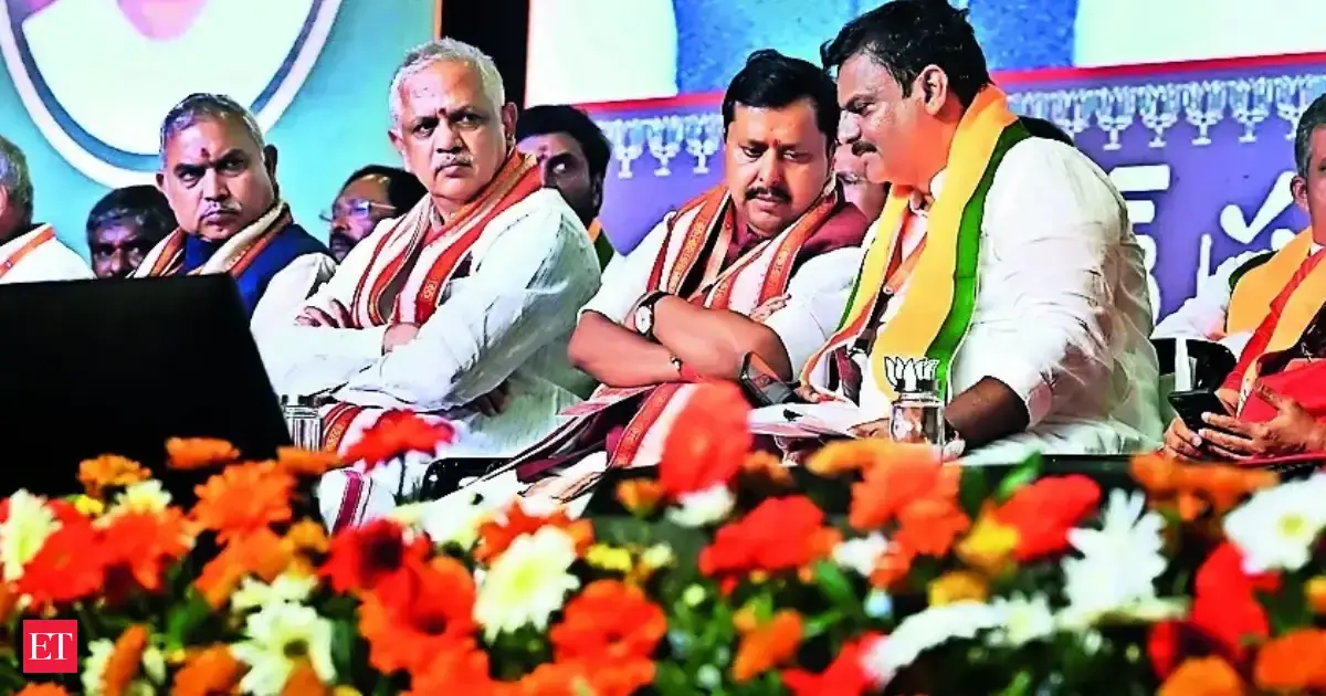 https://img.etimg.com/thumb/msid-133361585,width-1200,height-630,imgsize-200730,overlay-economictimes/articleshow.jpg