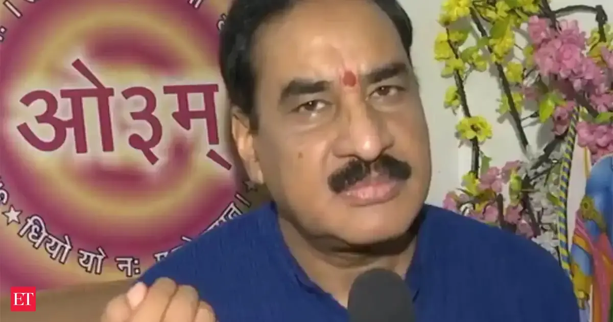 Vishwa Hindu Parishad slams Congress over singing only two stanzas of Vande Mataram