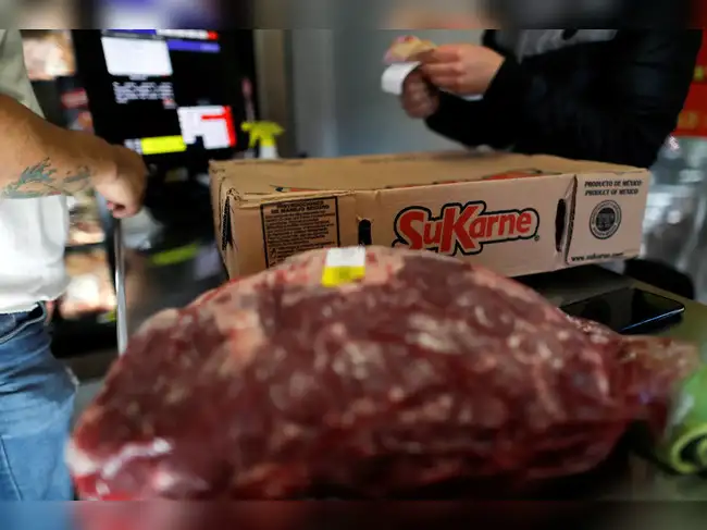 Tyson Foods closes beef plants in Joslin, Illinois and Utah, lays off over 3,200 workers as historic US cattle shortage hits meat giant hard<br>
