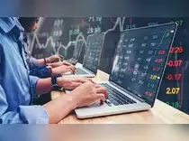 Foreign investors continue to buy, with financials top the list<br>