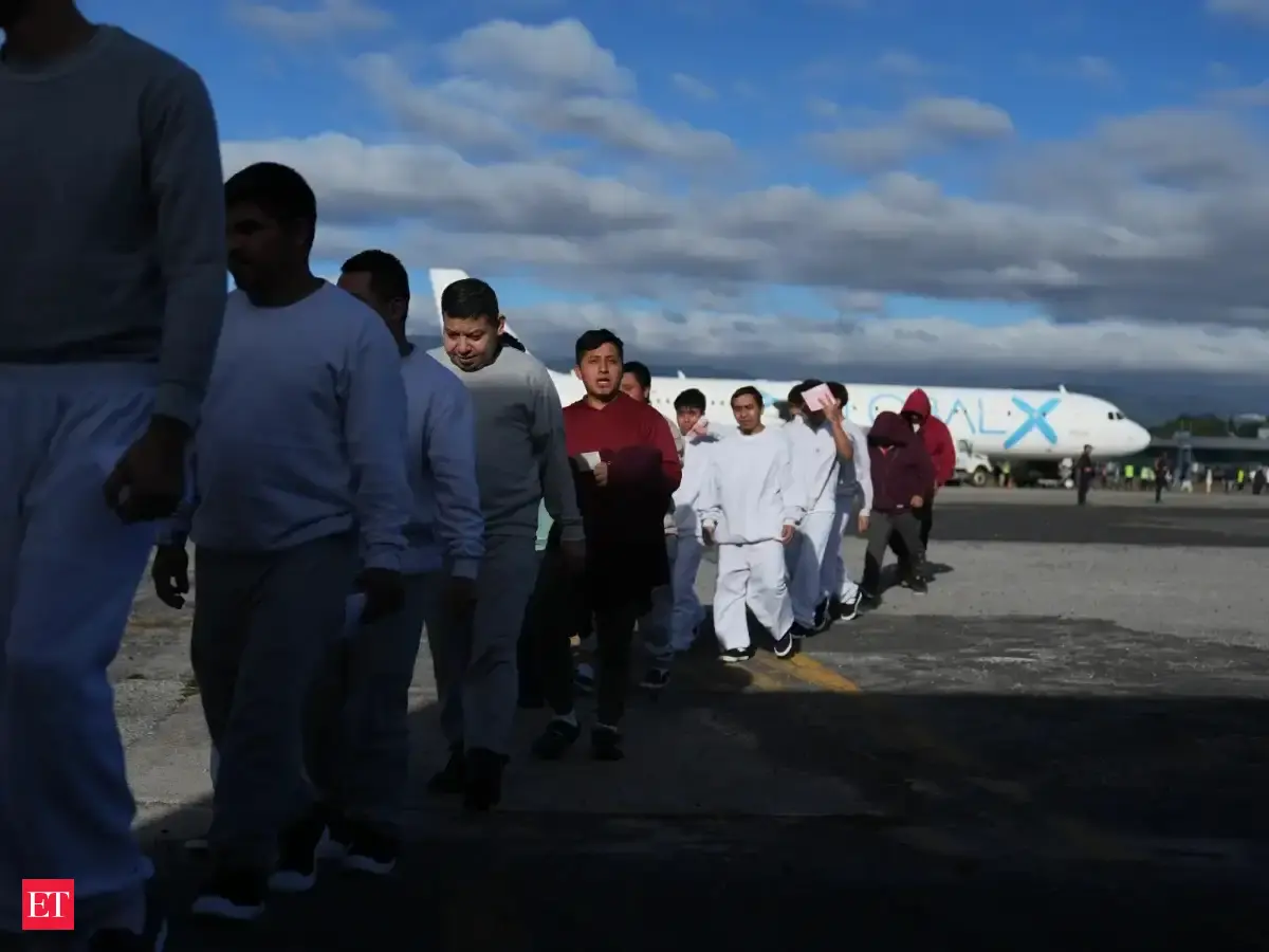 US sends 2,300 deported Mexicans through Guatemala, testing Mexico ties