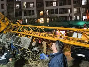 Mumbai crane collapse: At least 10 injured as large crane topples onto houses in Kurla; watch video