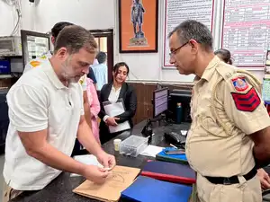 Rahul Gandhi at Parliament Street police station