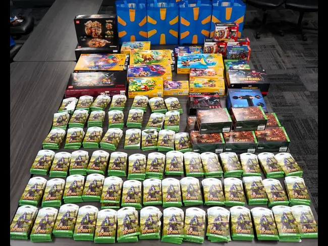 Florida corrections officers accused of 3-week Walmart theft spree<br>