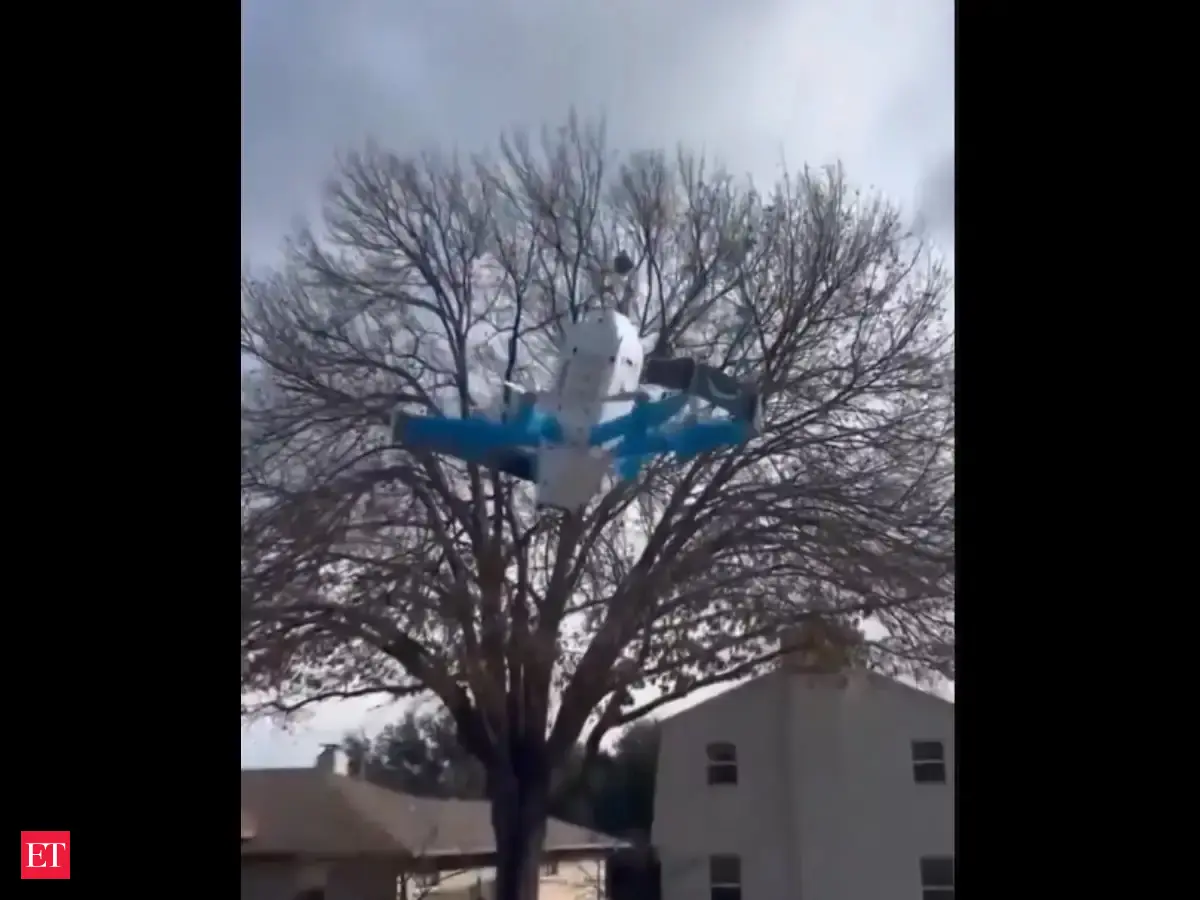 Texas woman’s Amazon drone drops package in pool