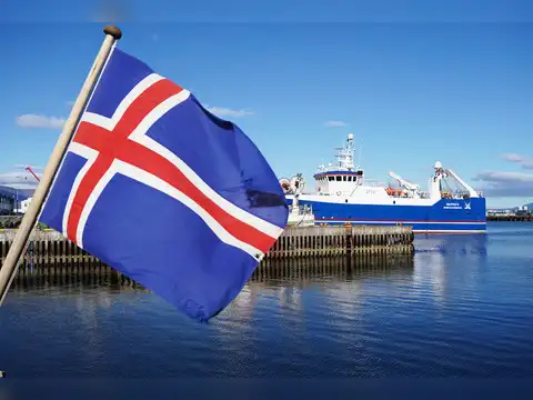Iceland votes on EU talks