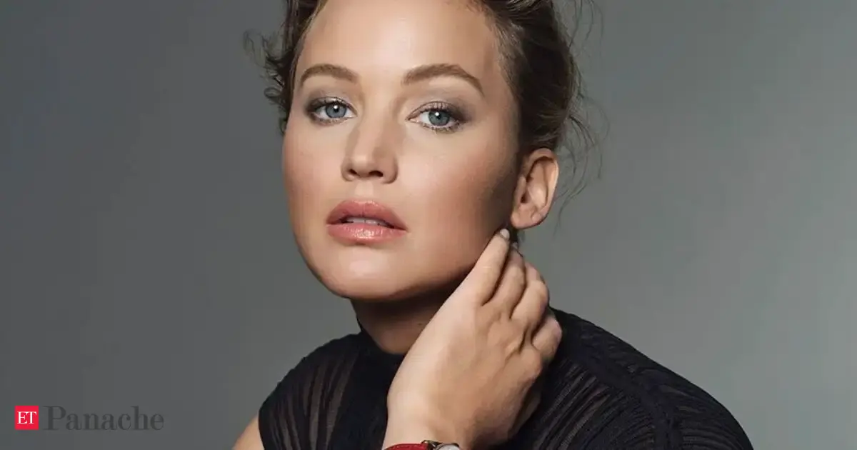Quote of the day by Jennifer Lawrence: "I never feel lonely. It’s not a sad thing to be alone...." - Hollywood actress on finding happiness within yourself, relationships and emotional independence
