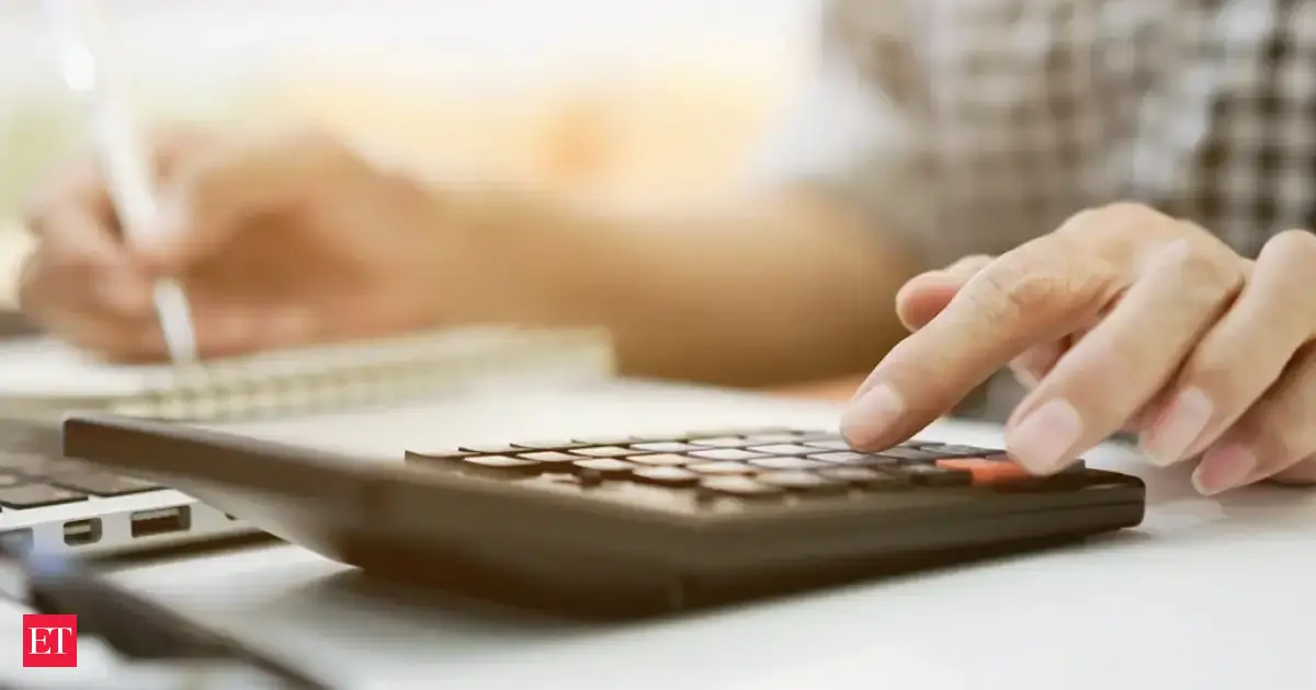 Bengaluru techie couple spends Rs 1.7 lakh a month, Rs 60,000 rent, Rs 75,000 on travel...
