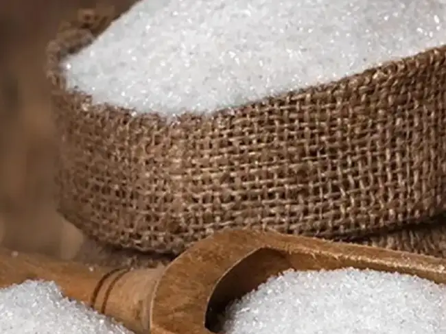 The Directorate General of Foreign Trade has altered import rules for raw sugar.