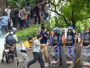 jantar mantar protest pellet gun